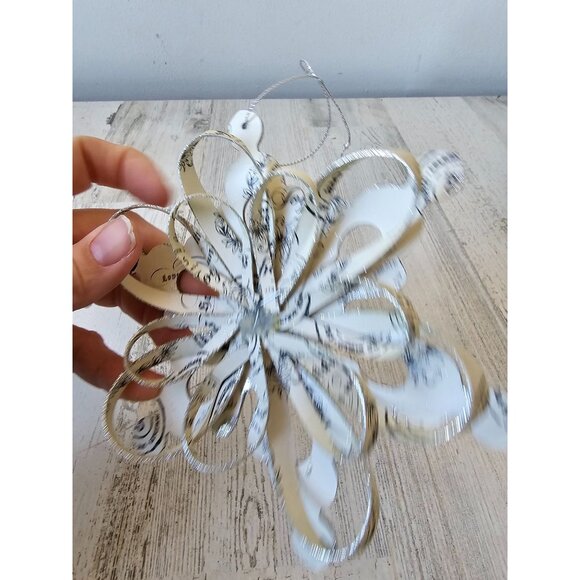 Paper shabby chic snowflake ornament cut out Xmas tree ivory - Picture 2 of 5